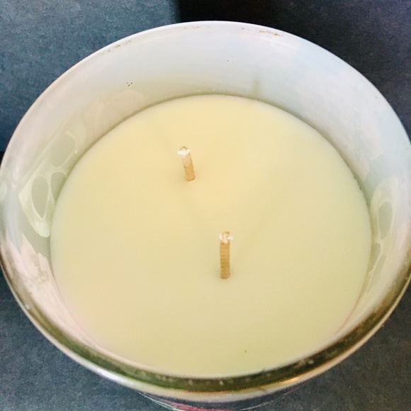 Halloween 2 Wick Candle Skull Roses Keys Locket - Picture 5 of 7